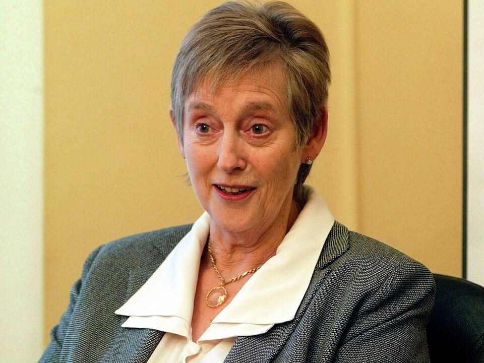 Stella Rimington, Britain’s First Female MI5 Spy Chief, Dies at 90