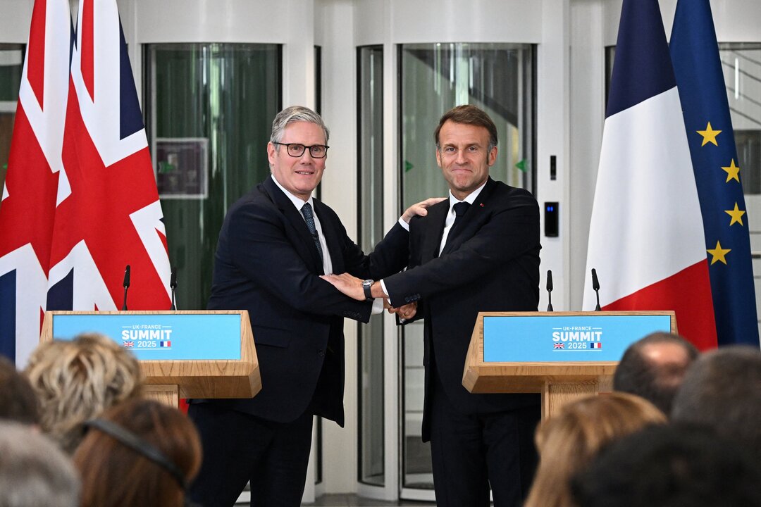 UK to start returning some migrants to France within days under new deal
