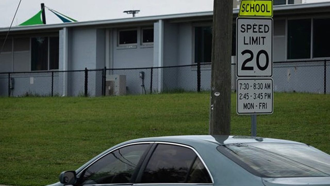 Panama Considers Speed Detection Systems Near Schools