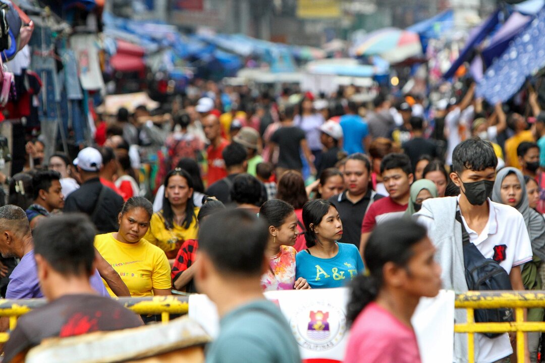 Philippines Jobless Rate Rises Slightly to 3.7% in June