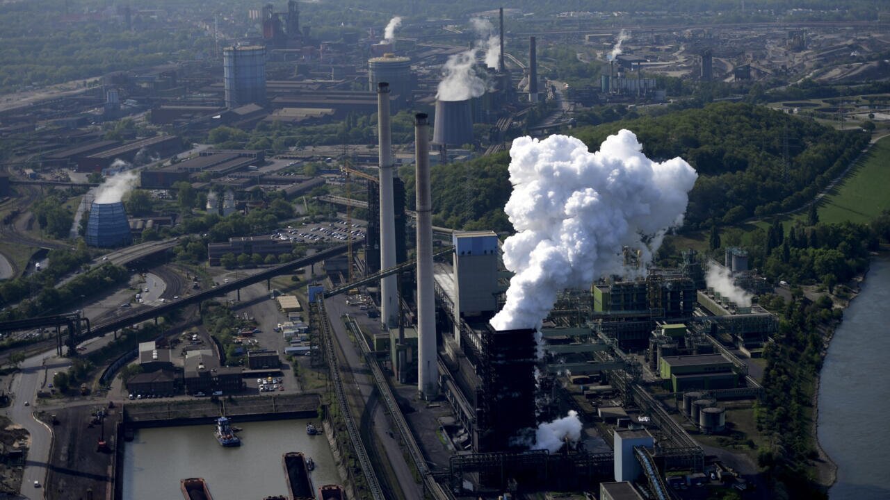 Germany’s Factory Output Plunges to Lowest Level Since Pandemic