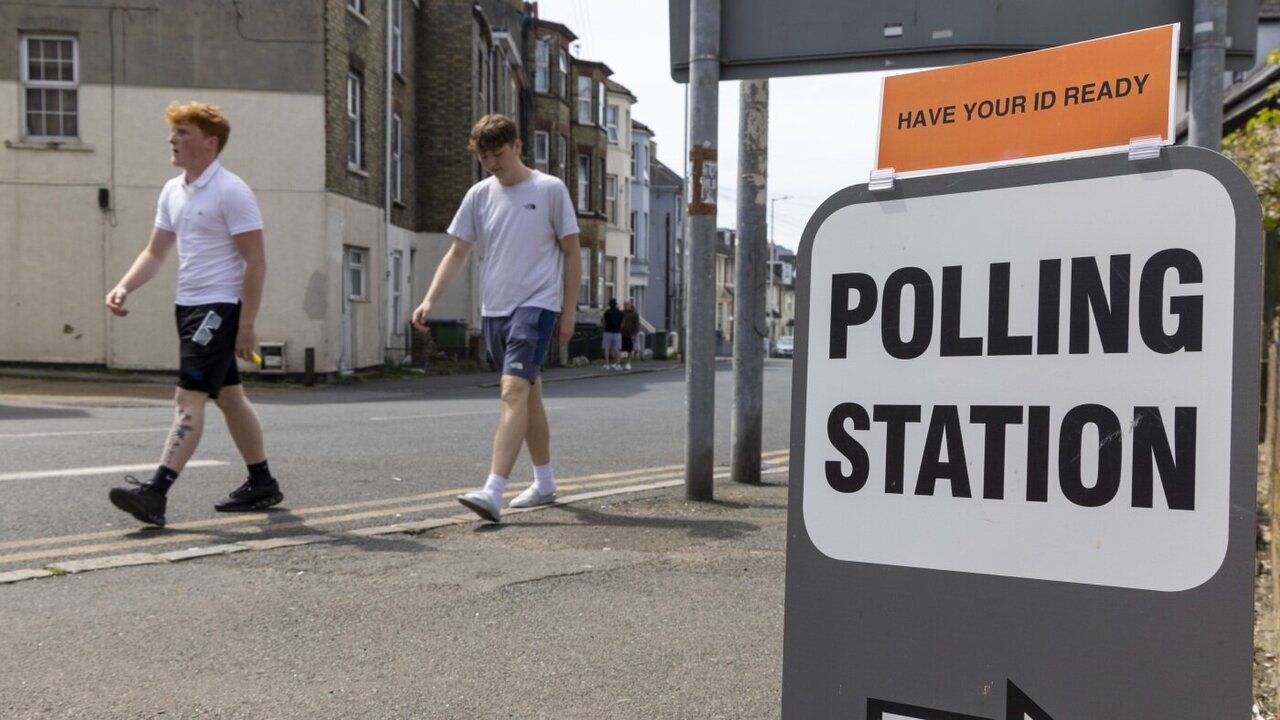 UK Lowers Voting Age to 16, Opening Door to 1.6 Million New Voters