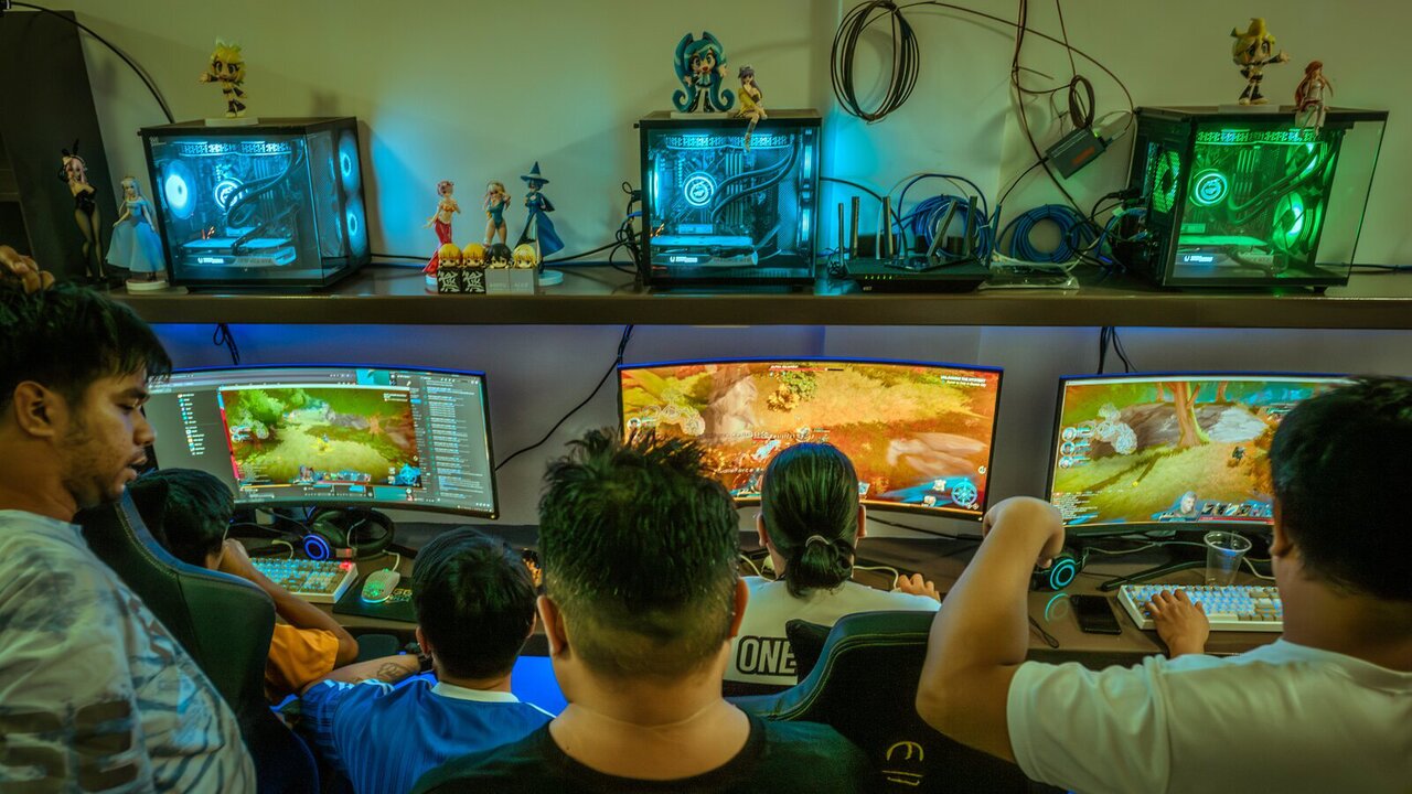 Philippines Targets Online Gambling Crisis