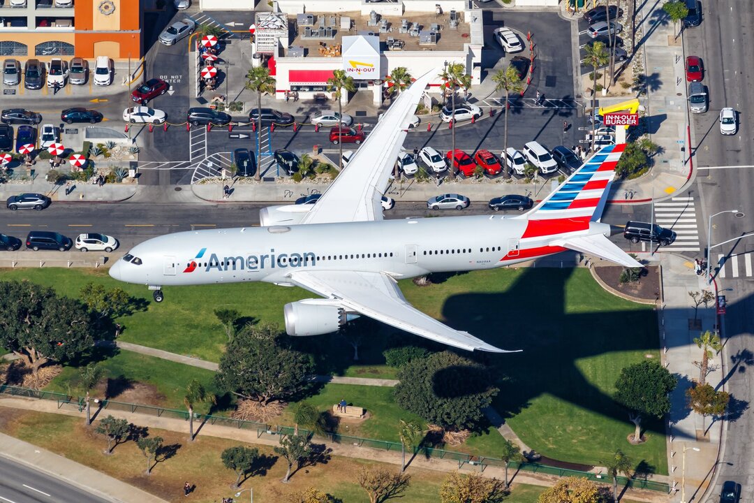 American Airlines Flight Diverts to New York After Departure From Amsterdam