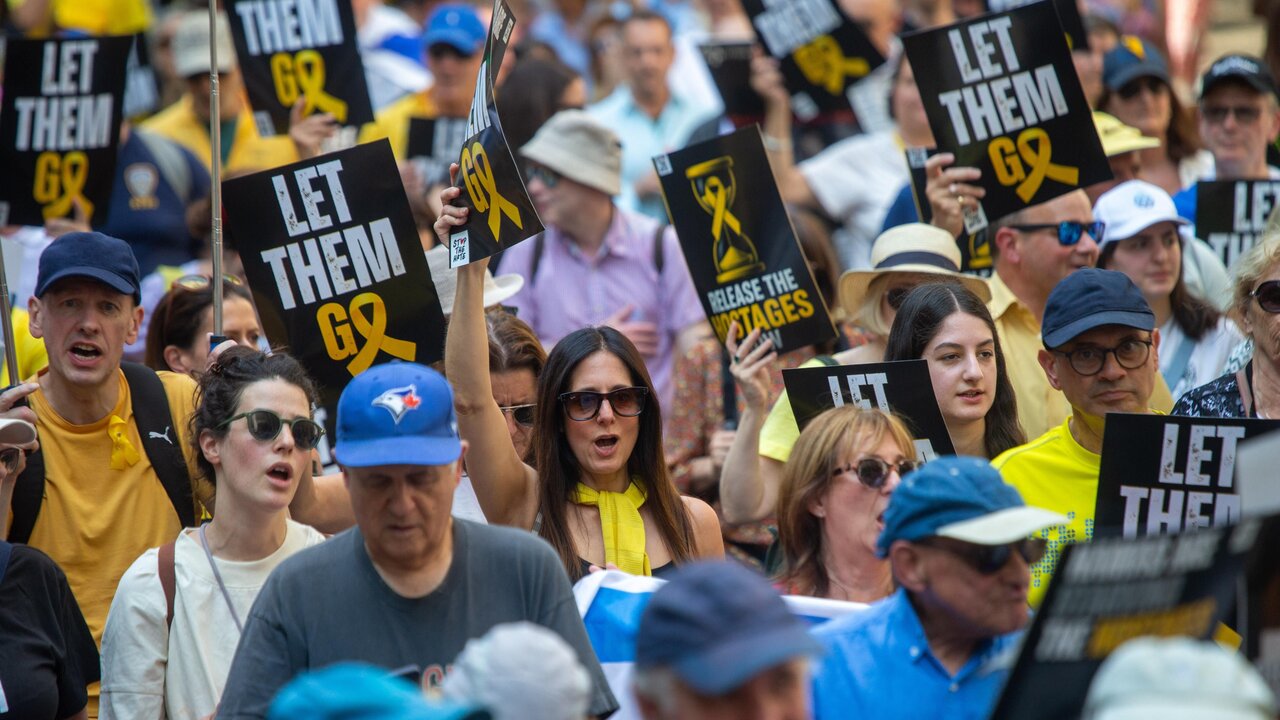 Protesters in London Demand Release of Israeli Hostages