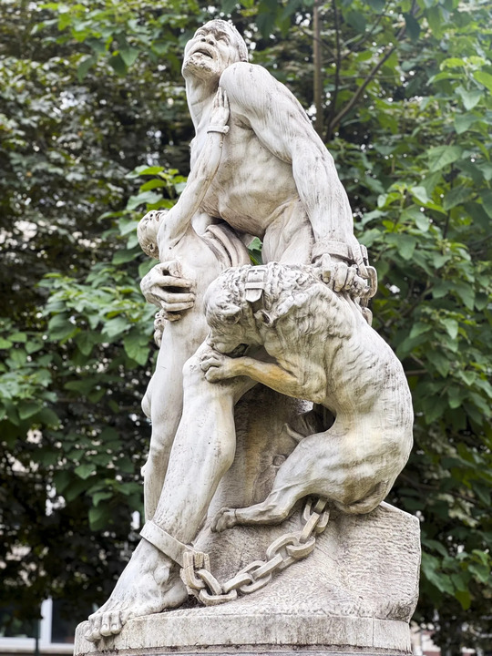 Brussels’ Colonial Statues Remain Unchanged Five Years After BLM