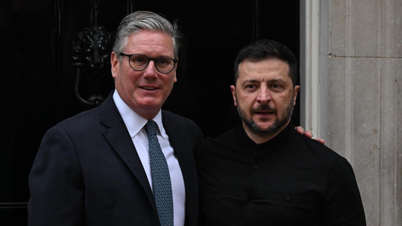 Zelenskyy Meets Starmer in London Ahead of Trump-Putin Summit