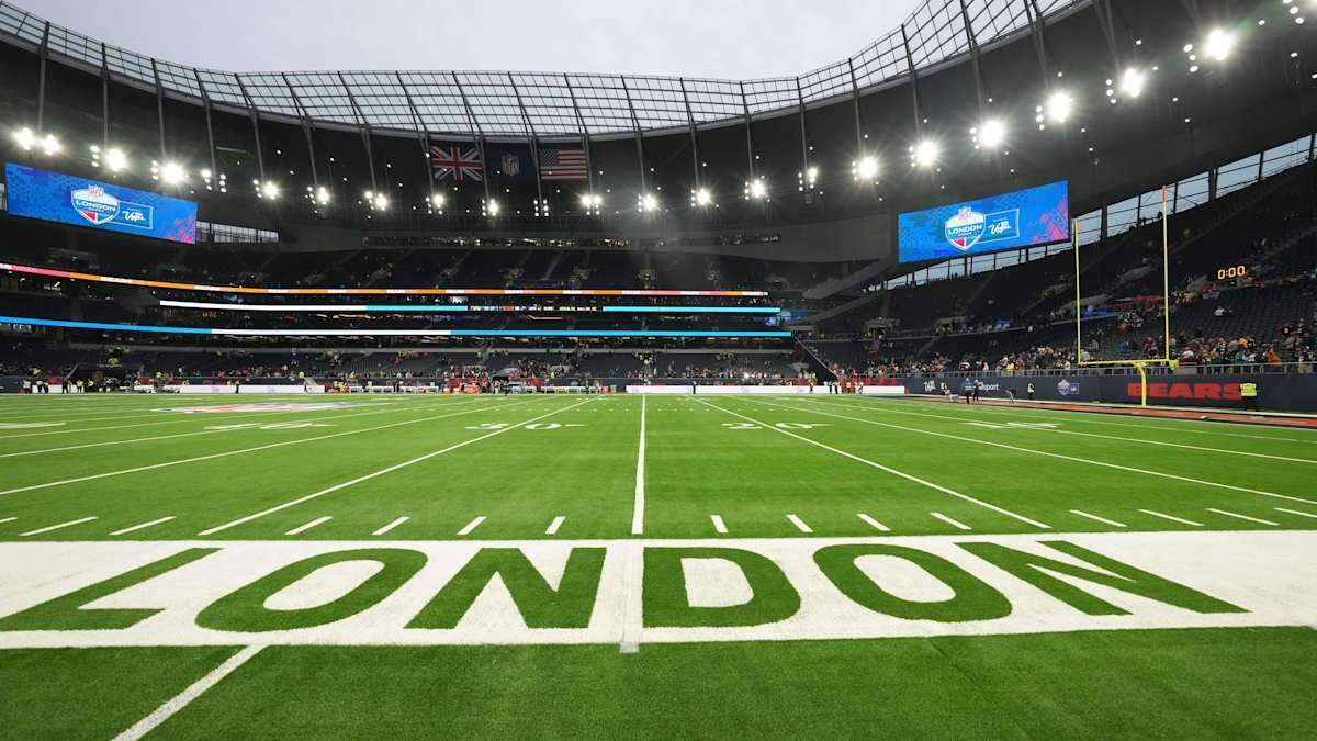 British Ambassador Calls for Hosting a Super Bowl