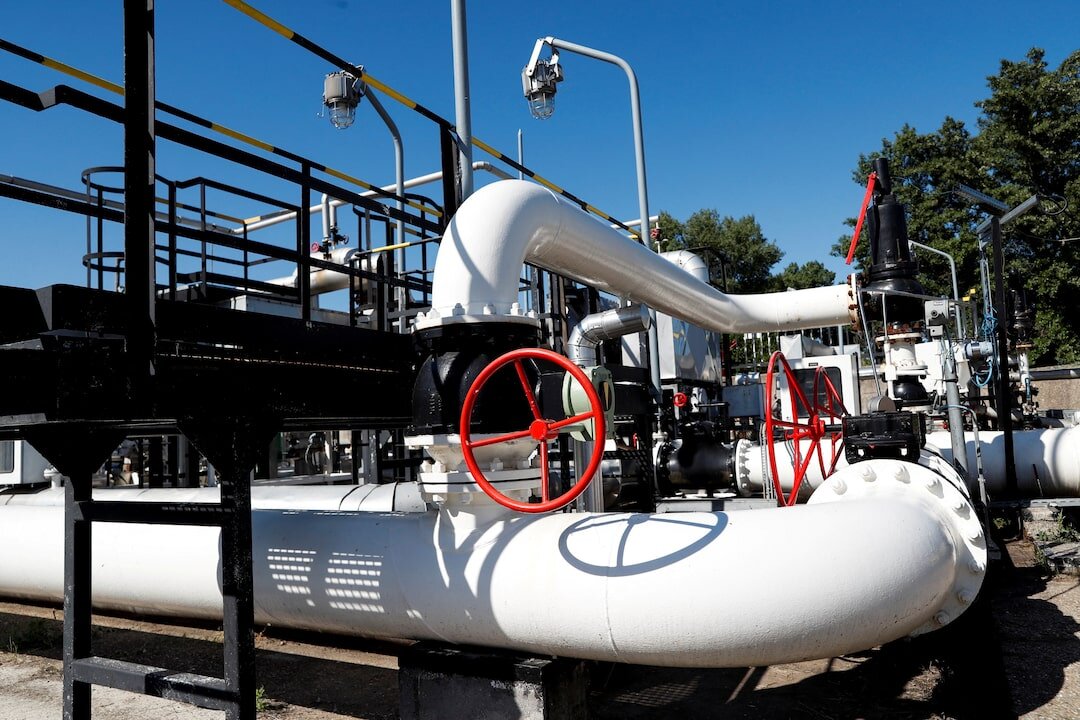 Russian Oil Supplies to Hungary and Slovakia Halted After Ukrainian Strike