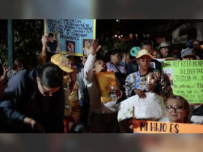 Criticism Mounts Over Detentions in El Salvador