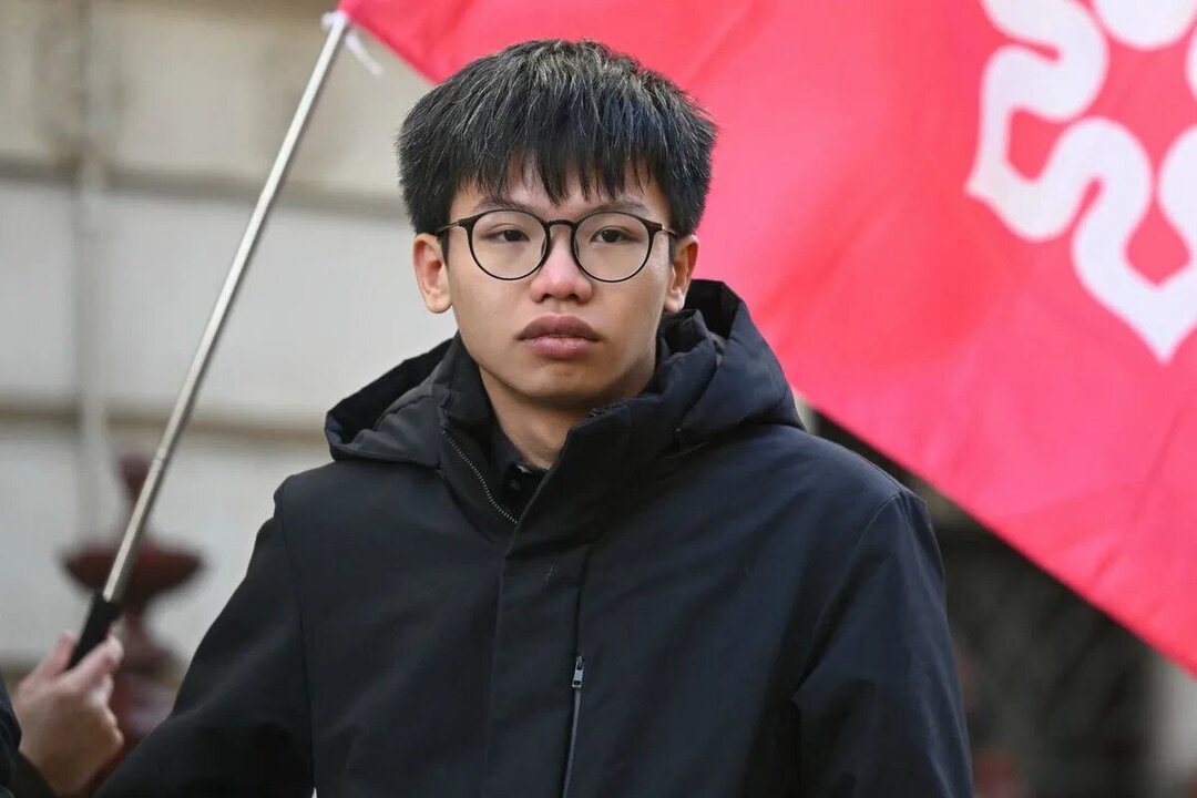 Hong Kong Summons UK and Australia Envoys Over Asylum Grants