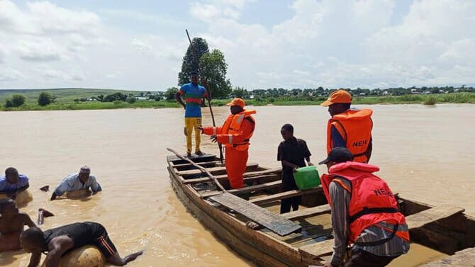 At least 25 Rescued after Boat Capsizes in Nigeria, Dozens Presumed Dead