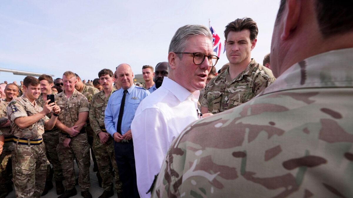 Britain to Offer Troops for Ukraine Defense if Peace Deal Reached