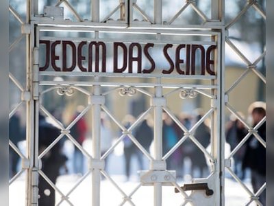 Deutsches Gericht erlaubt Buchenwald, palästinensische Keffiyeh zu verbieten