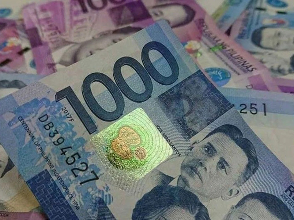 Philippine Peso Rises as Bond Market Gains Momentum