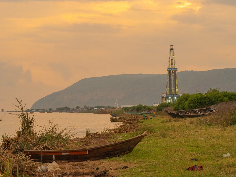 Kuwait Launches Oil Lake Remediation with Chinese Partner