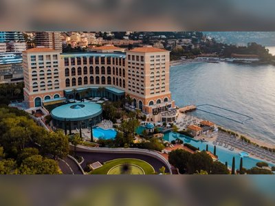 Tourists Rush to Monte-Carlo Bay for Luxury Spa Experience