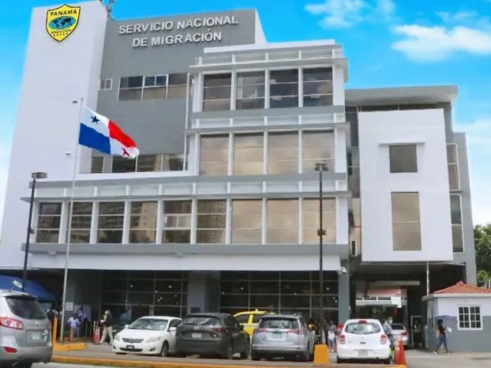 Panama Extends Transit Visa Requirement for Cubans