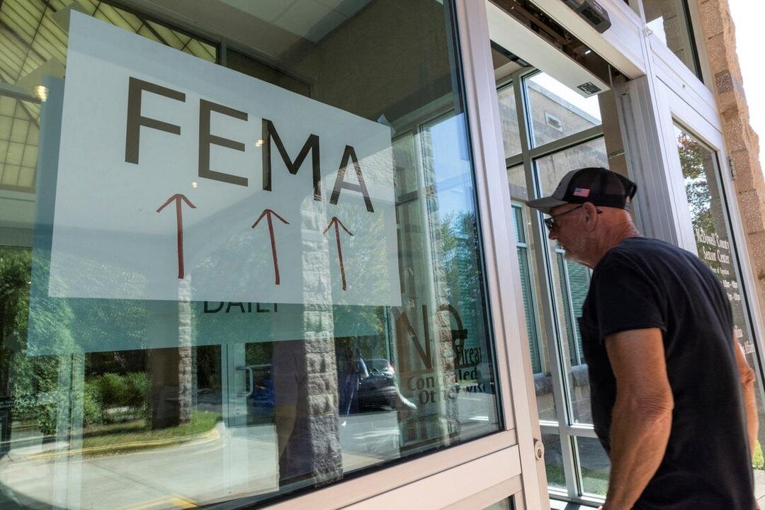 FEMA Employees Suspended After Criticizing Administration