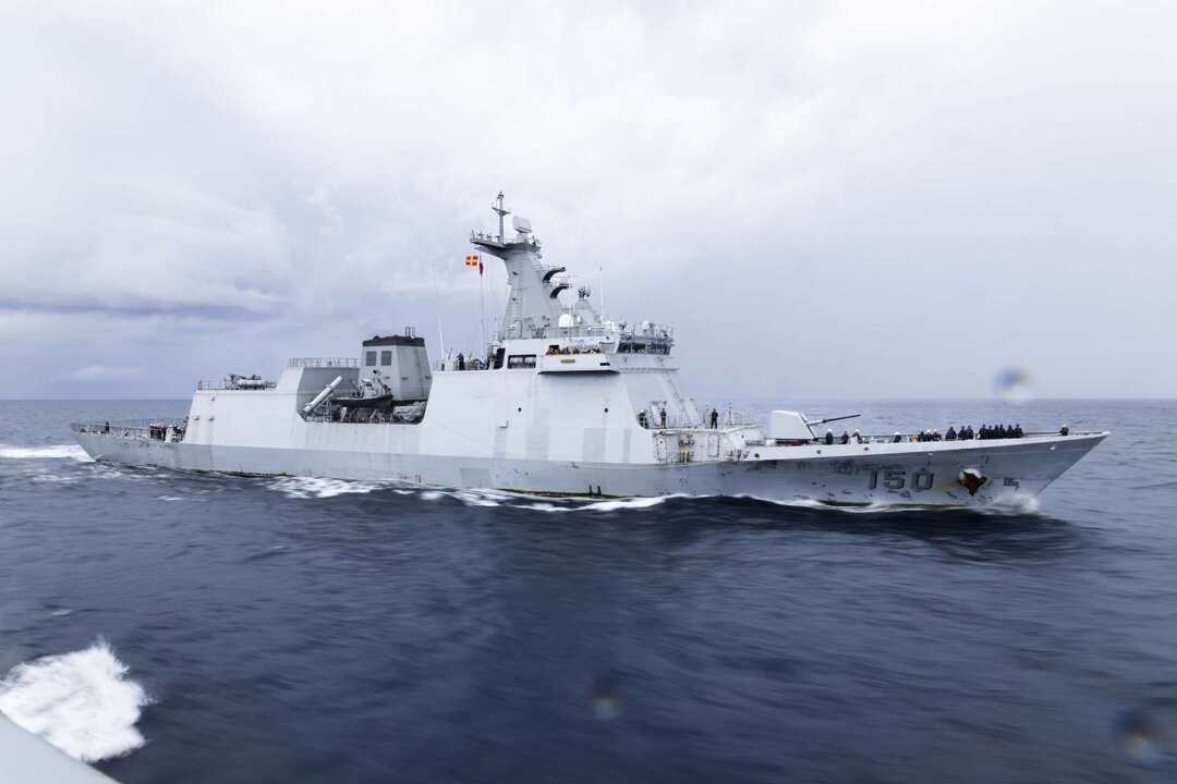 Australia, Canada and Philippines Hold Joint Drills in South China Sea