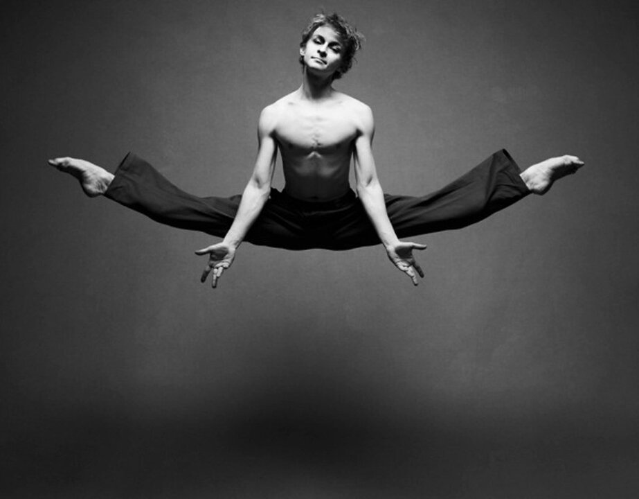 Ballet Star Daniil Simkin Performs in Serbia