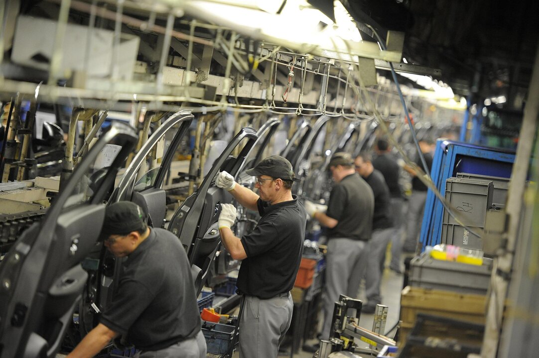 Major Car Manufacturer Plans UK Job Cuts