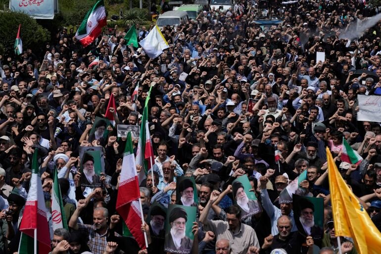 Iran Arrests Eight on Suspicion of Spying for Mossad