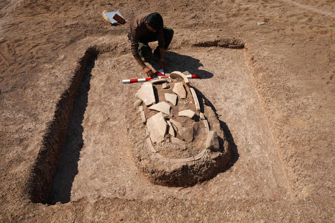 Ancient Tombs Unearthed in Iraq as Drought Lowers Reservoir
