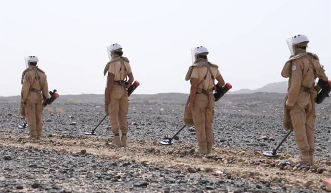 Saudi Project Clears Over 900 Explosive Devices in Yemen