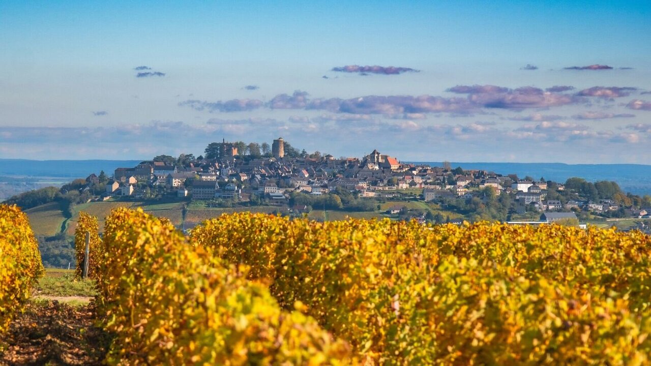 France Targets Wealthy Tourists in New Strategy