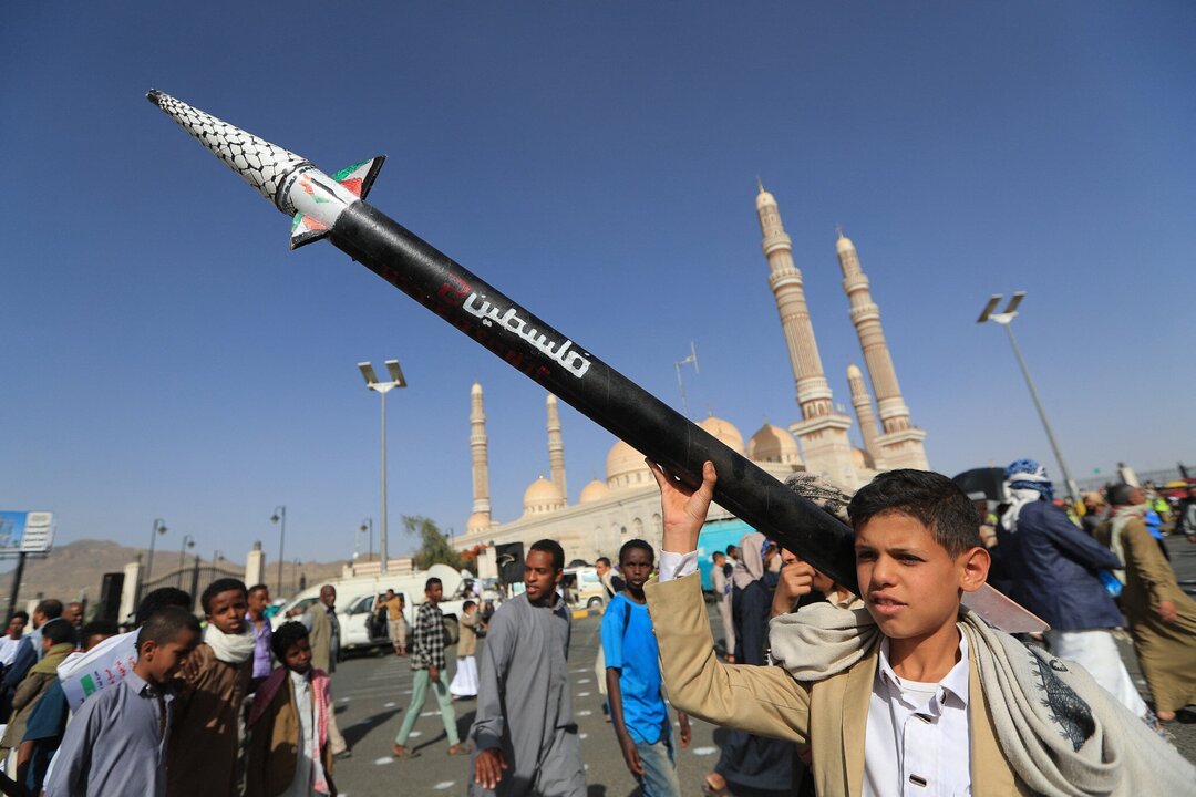 Houthis Fire Missiles Toward Israel, Intercepted Over Saudi Arabia