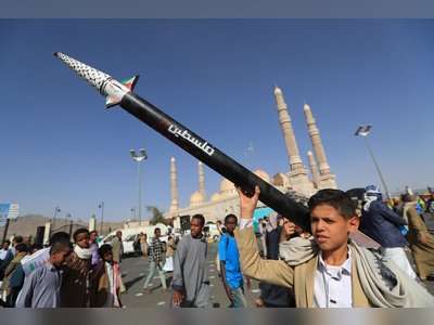 Houthis Fire Missiles Toward Israel, Intercepted Over Saudi Arabia