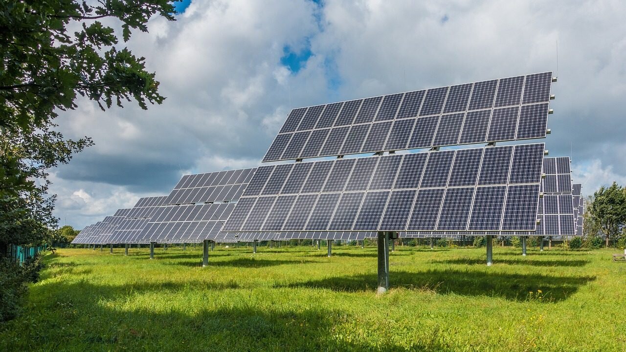 Solar Power Overtakes Gas in Hungary’s Energy Mix