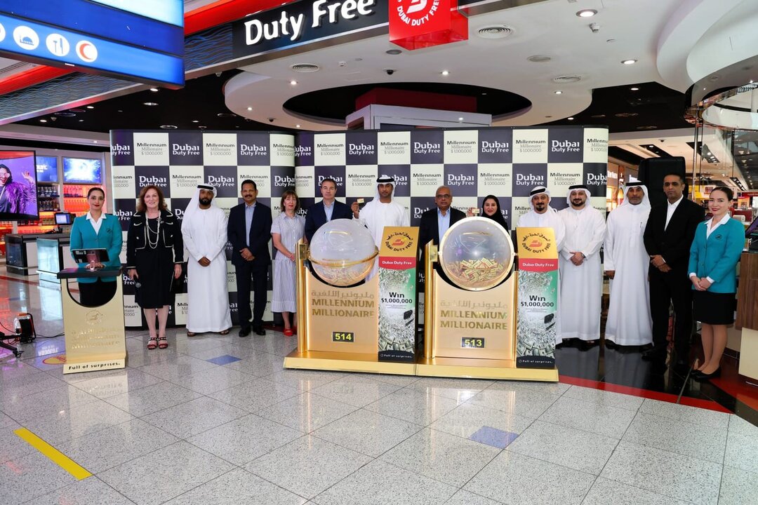 جوائز سحب دبي Duty Free تعطي مجموعتين مليون دولار لكل منهما