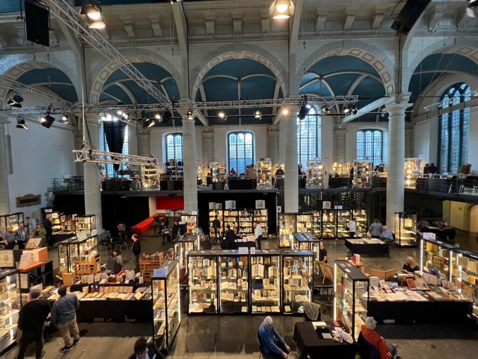 Amsterdam’s Antiquarian Book Fair Returns to Zuiderkerk