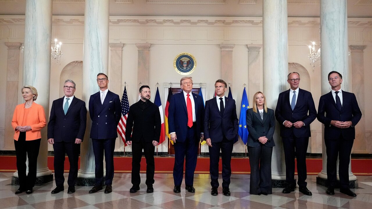 European Leaders Meet in Paris to Push Ukraine Security Guarantees