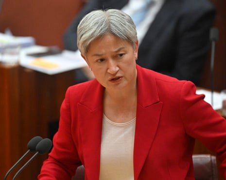 Penny Wong Responds to Photo Controversy as Harbour Bridge March Faces Legal Battle