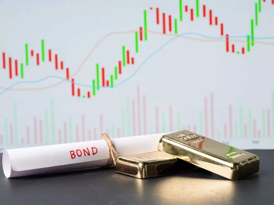 Saudi Wealth Fund to Issue Dollar Bonds Amid Oil Price Decline