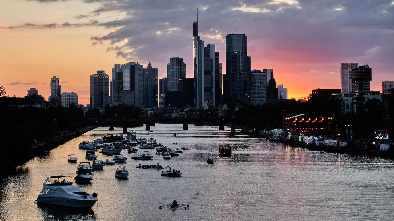 Germany Now Works Fewer Hours Than Greece and Portugal