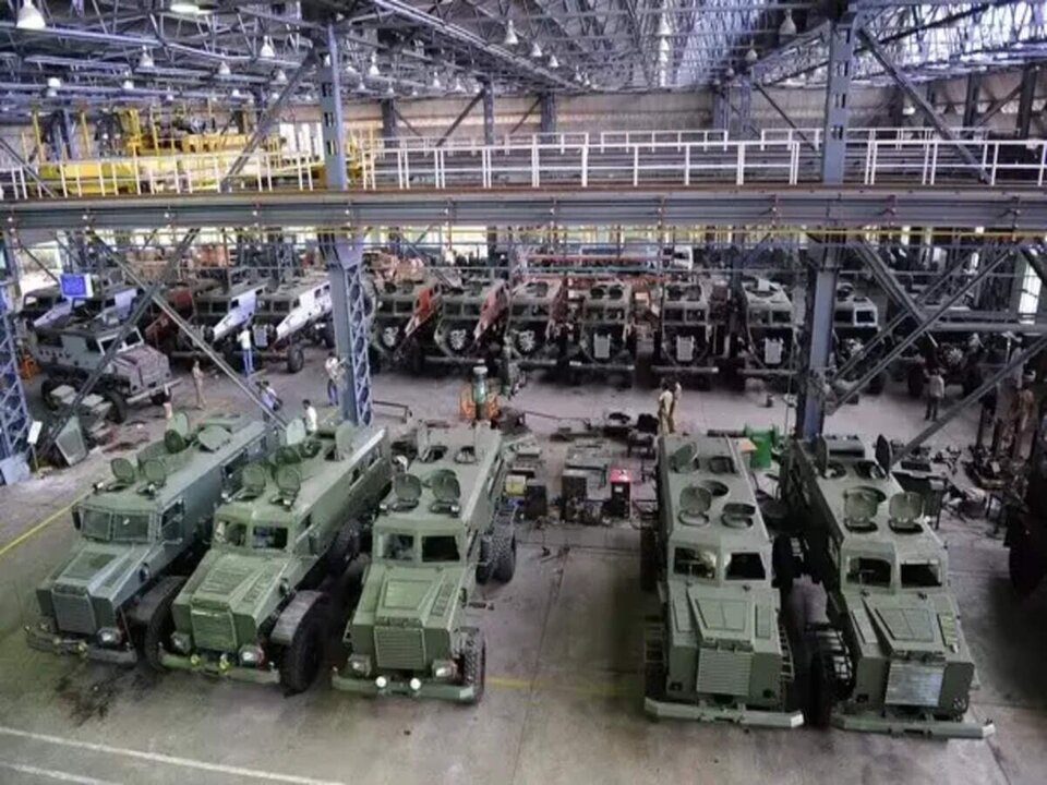 UK Minister Promotes Defense Industry as Growth Driver