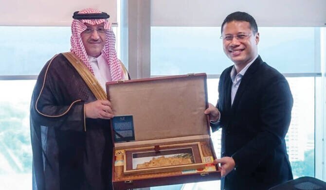 Saudi Education Minister Meets Singaporean Counterpart to Discuss Academic Collaborations