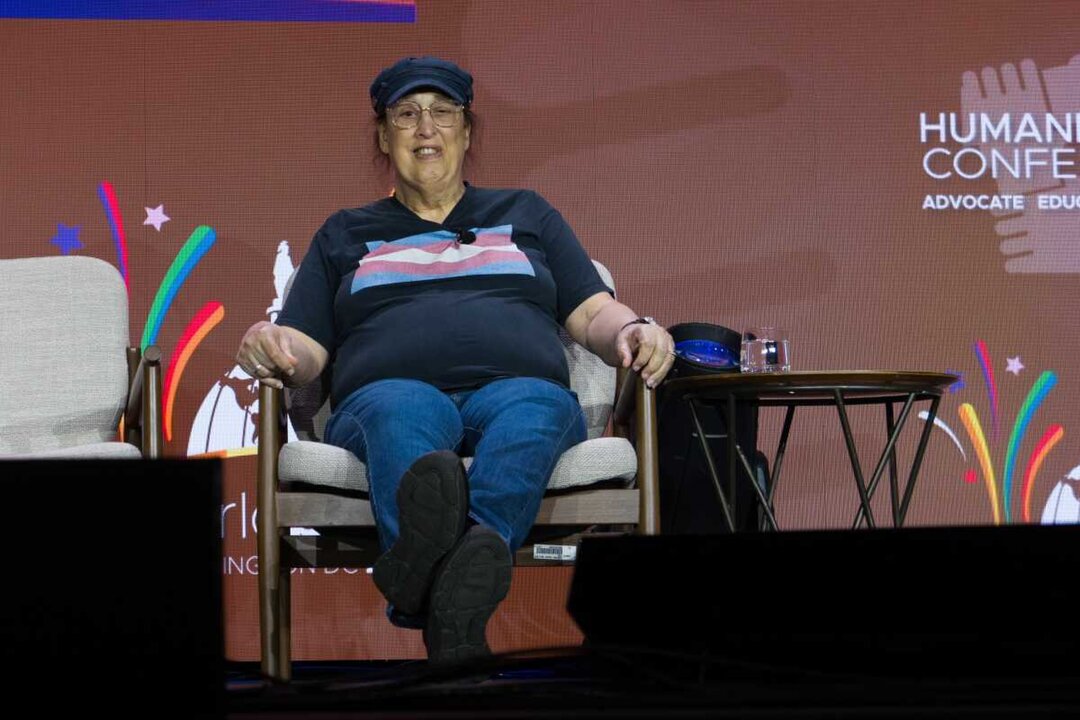 Trans Flag Creator Relocates to Costa Rica