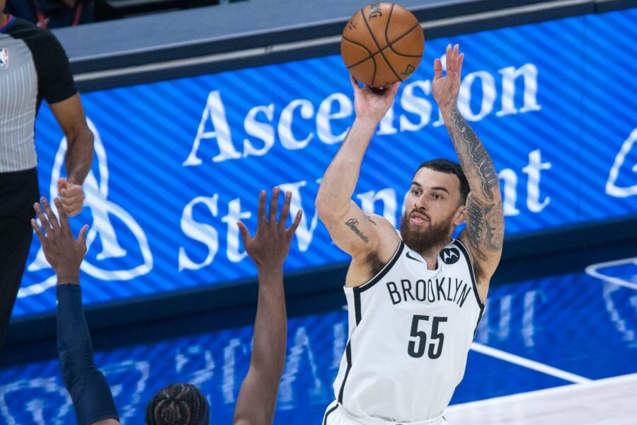 Mike James Commits Future to Monaco Basketball