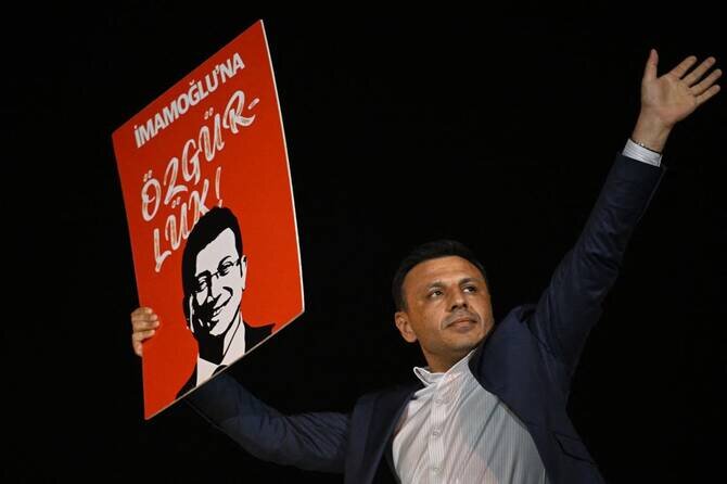 Istanbul's Opposition Mayor Faces Trial Over University Diploma