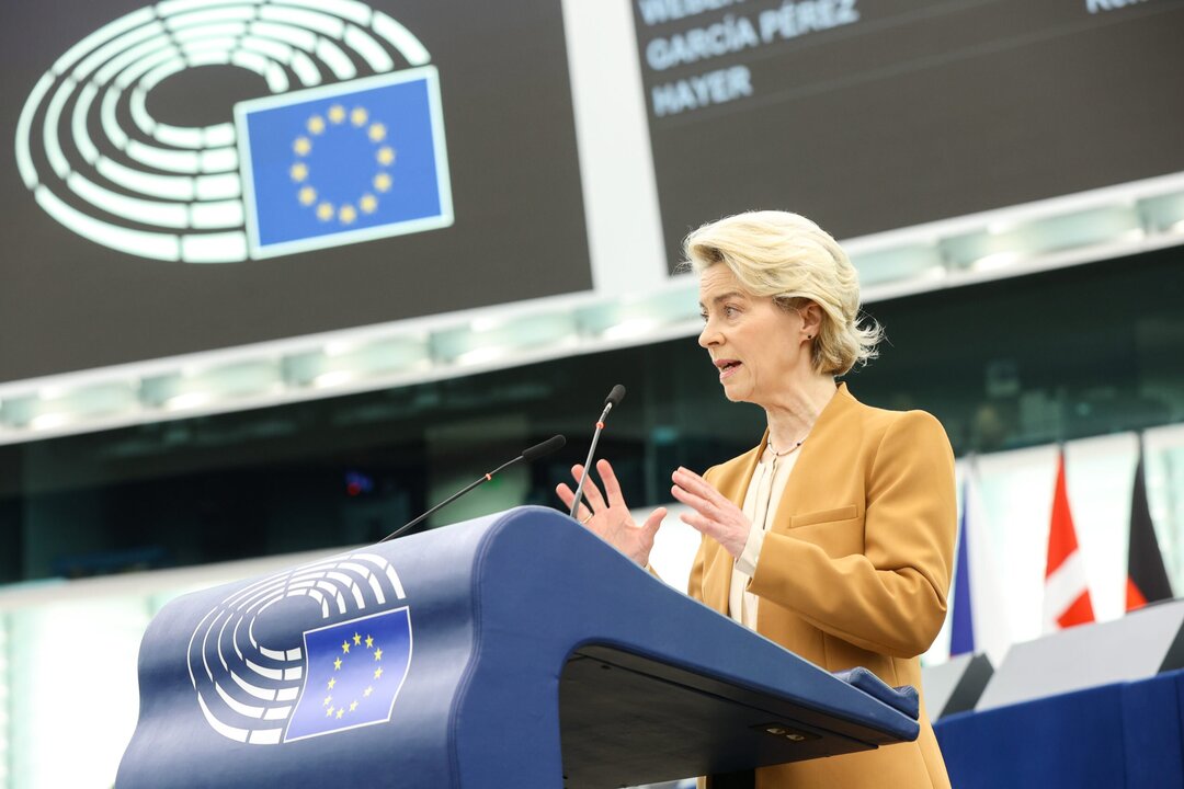Von der Leyen Faces Pressures Amid Europe’s Challenging Summer