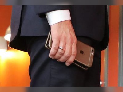 La France signale des avertissements concernant des logiciels espions d'Apple.