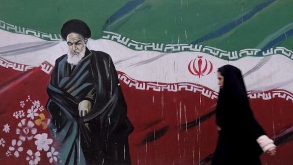 Les services de renseignement israéliens disent à la France que le programme nucléaire de l'Iran est toujours intact.