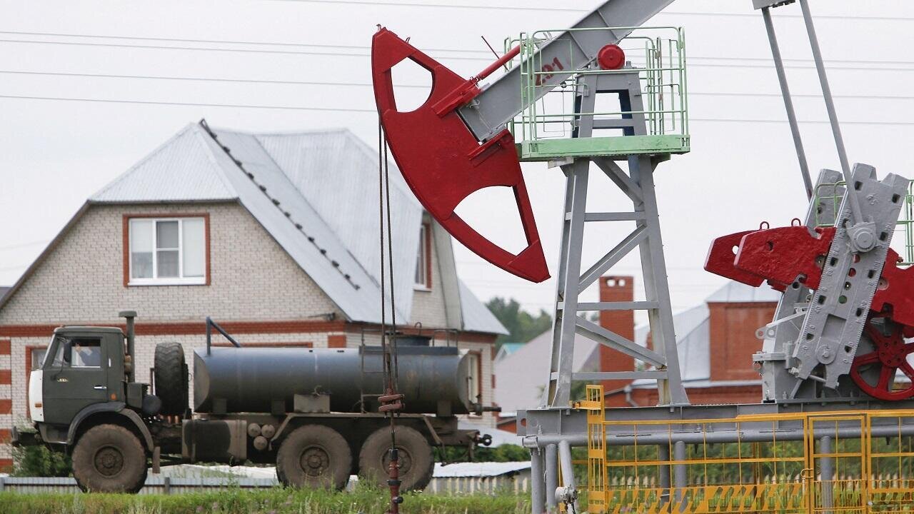 Ukraine Strikes Major Russian Oil Refinery with Drone Attack