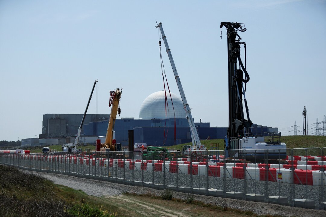 Britain and United States to Sign Nuclear Power Pact