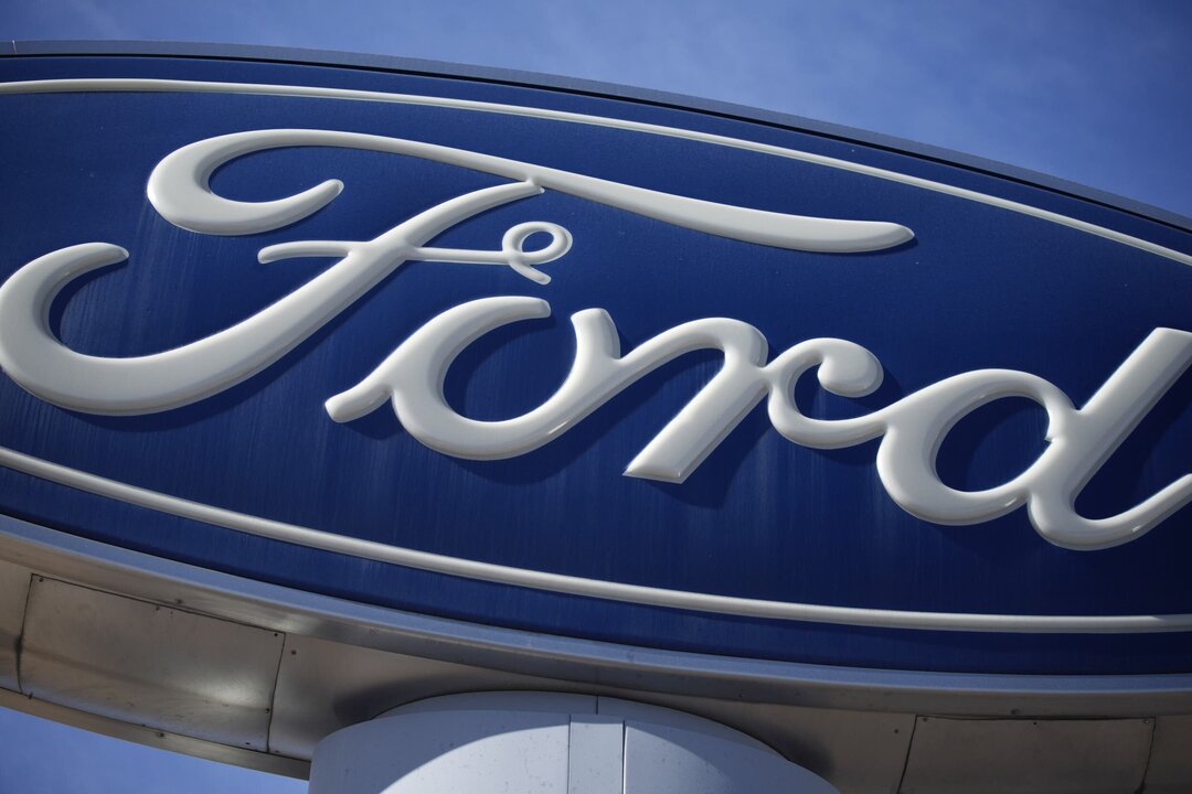 Ford to Cut 1,000 Jobs at Cologne EV Plant